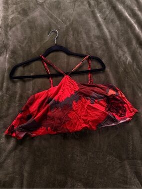 Women’s Red Floral Lace-Back croptop